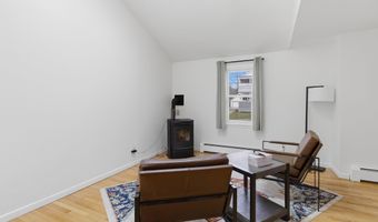 212 Dewey St, Bennington, VT 05201