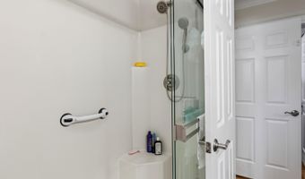 514 Sunset Dr, Bay St. Louis, MS 39520