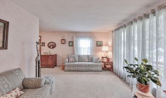 2883 W South St, Allentown, PA 18103