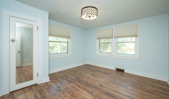 822 7th St, Ames, IA 50010