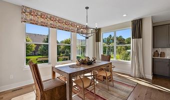 6167 N Trailwoods Dr, Ann Arbor, MI 48103