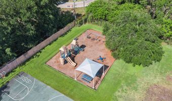 225 LAKE DESTINY Trl, Altamonte Springs, FL 32714