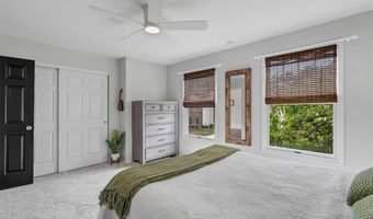 1716 Timber Ridge Estates Dr, Ballwin, MO 63011