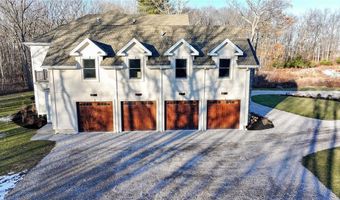 7 Dennell Dr, Lincoln, RI 02865