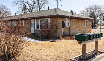 302 E Elmwood St, Arlington, MN 55307