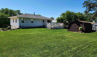 2110 Oak St, Atlantic, IA 50022
