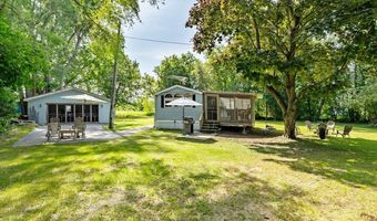 37 Wheeler Dr, Alburgh, VT 05440