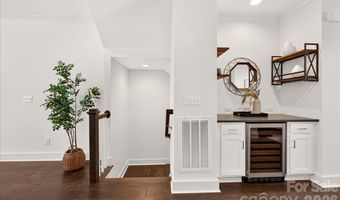 1146 E 36th St, Charlotte, NC 28205