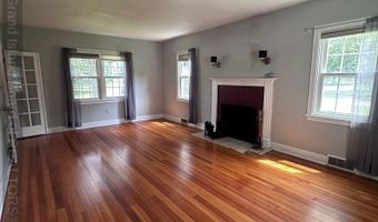 1207 8th St, Aurora, NE 68818