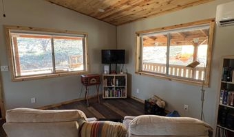29325 Goldfinch Dr, Bonanza, OR 97623
