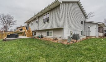168 Tree Line Dr, Antioch, IL 60002