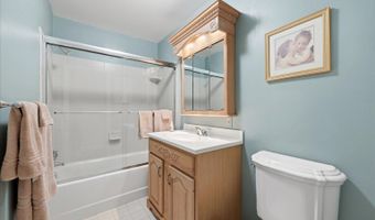 25404 FROSTY MEADOW Ln, Aldie, VA 20105