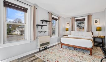 78 Ledgelawn Ave, Bar Harbor, ME 04609