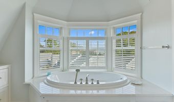 22 Kent Rd, Barnstable, MA 02630