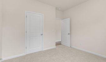 1067 Misty Creek Dr, Aberdeen, NC 28315