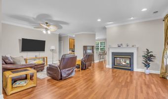 40 Bunker Hill Dr, Allentown, NJ 08501