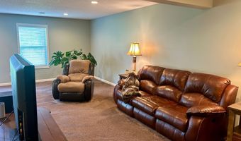 5076 151st St W, Apple Valley, MN 55124