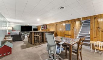 303 SW 12TH St, Aledo, IL 61231