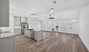 207 Lindsey Ave, Adair, OK 74330