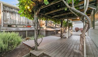 574 E Main St, Ashland, OR 97520
