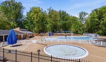 5014 GLEN PARK Rd, Annandale, VA 22003