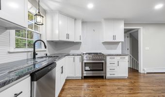 545 Simsbury Rd, Bloomfield, CT 06002