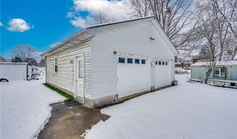 1314 Bank St, Atwater, OH 44201