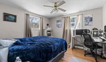 45 Sherwood Dr, Augusta, ME 04330