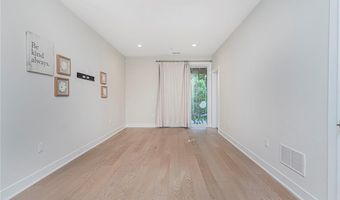 22 Edmund Way 22, Middletown, NJ 07748