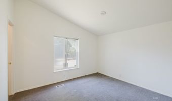 222 8th St, Carlin, NV 89822