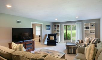 16 Amberwood Ct, Bourne, MA 02532