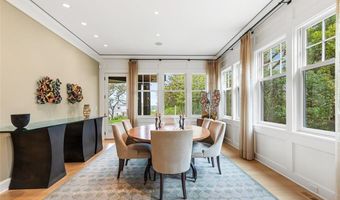 25 Walnut St, Jamestown, RI 02835