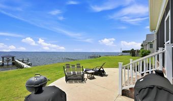30 E North Shore Ln, Arapahoe, NC 28510