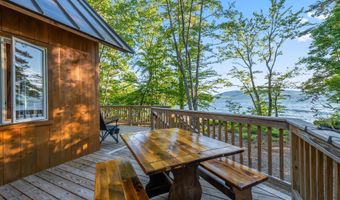 116 Big Barndoor Is, Alton, NH 03810