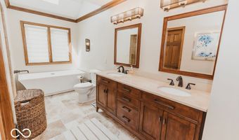 6712 Forrest Commons Blvd, Indianapolis, IN 46227