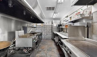 424 Isleta Blvd SW, Albuquerque, NM 87105