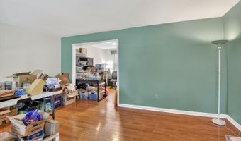 1202 VIKING Dr N, Arnold, MD 21012