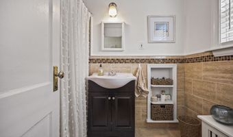 306 Deal Lake Dr 40, Asbury Park, NJ 07712