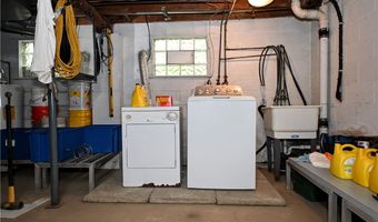 1915 Maratta Rd, Aliquippa, PA 15001
