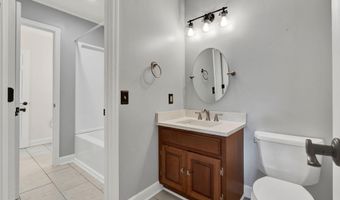 3046 Hawthorne St, Athens, TN 37303