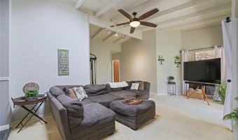 823 Kalalea St, Honolulu, HI 96825