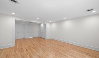 340 Orchard Hills Dr, Ann Arbor, MI 48104