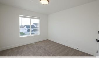 564 Curlew Dr, Ammon, ID 83401