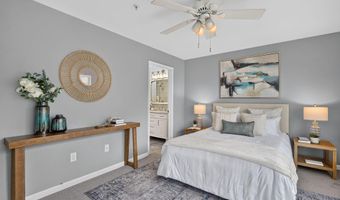 2002 PEGGY STEWART Way 205, Annapolis, MD 21401