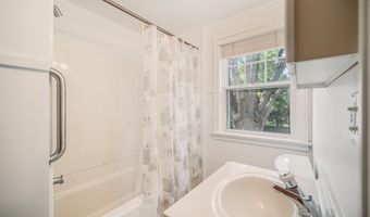 1615 N APPLETON St, Appleton, WI 54911