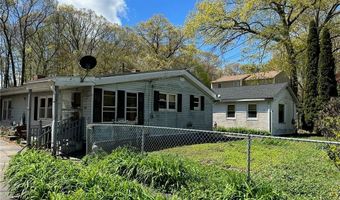 8 Buona Vista Ave, Johnston, RI 02919