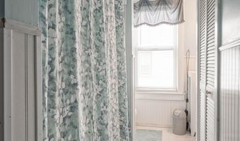 218 WALNUT St, Audubon, NJ 08106