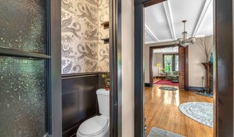 21 Laurel Ave, Auburn, ME 04210