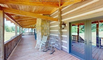8 Abby Ln, Barboursville, WV 25504