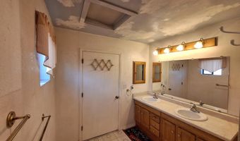 3597 Boone Trl, Ash Fork, AZ 86046